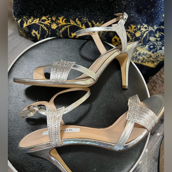 Nina silver heels - Picture 5 of 6